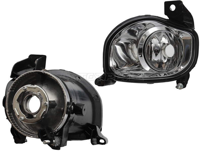 Фара противотуманная (Слева) Toyota Avensis (T250) 03-06 / Premio 04-07