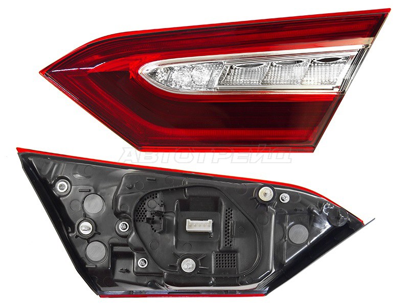 Фонарь в крышку багажника Toyota Camry (XV70) 17-22 (Справа / LED)