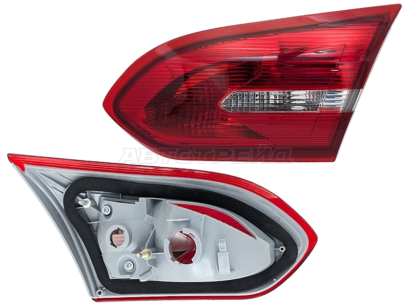 Фонарь в крышку багажника Ford Focus 14-19 (Справа / 4D SED)