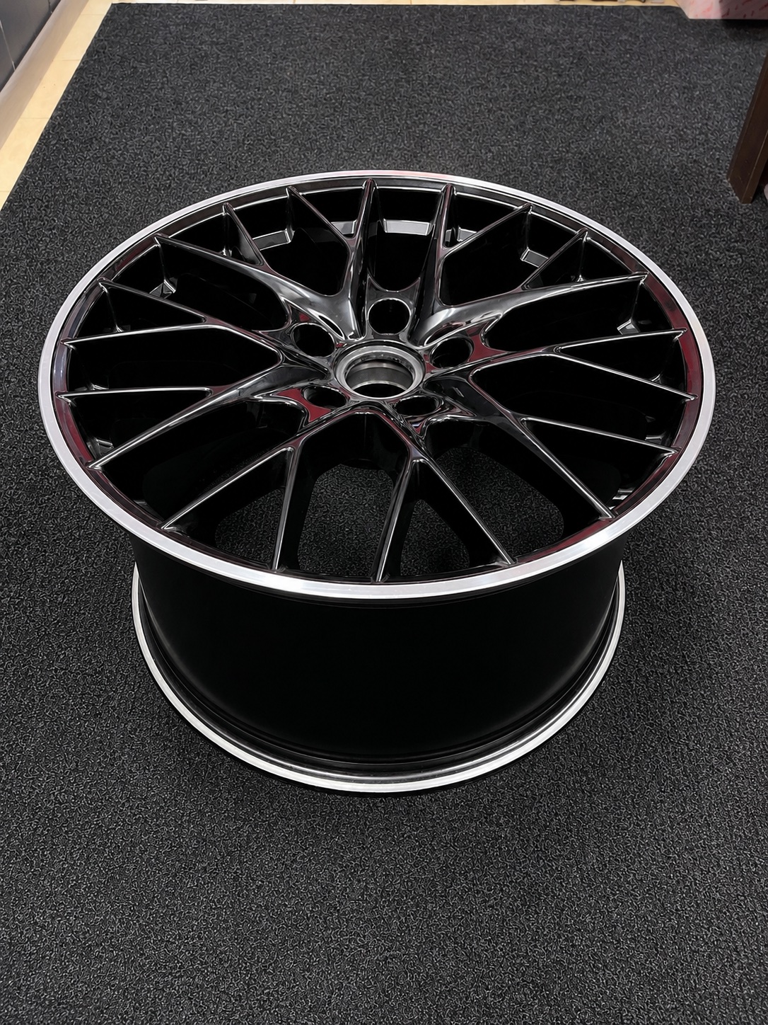 Диск Porsche Panamera R20 9.5J под ремонт