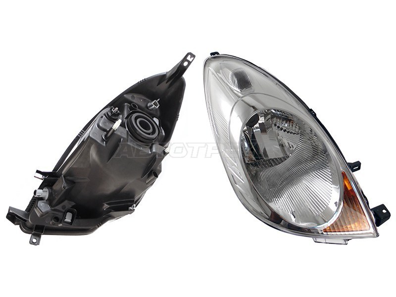 Фара Nissan Note 05-08 (Справа / Галоген / под электрокорректор)