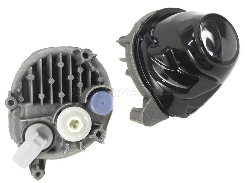 Фара противотуманная (Справа / LED) Mazda 3 16-19 / CX-5 16-21