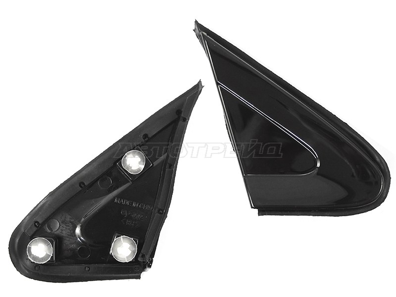 Накладка на крыло Mitsubishi Lancer 02-08 / Lancer Cedia 00-03 (Справа)