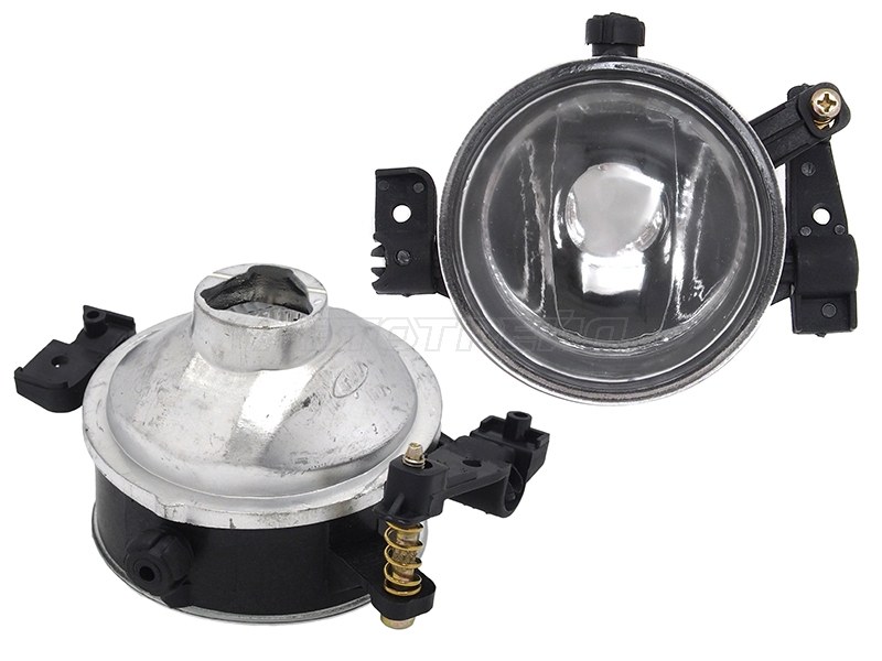Фара противотуманная (Справа) Ford Focus 04-08 / C-MAX 03-07