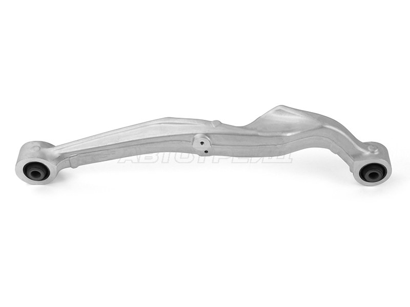 Рычаг подвески Nissan Juke 10-20 / Qashqai 06-22 (Справа)