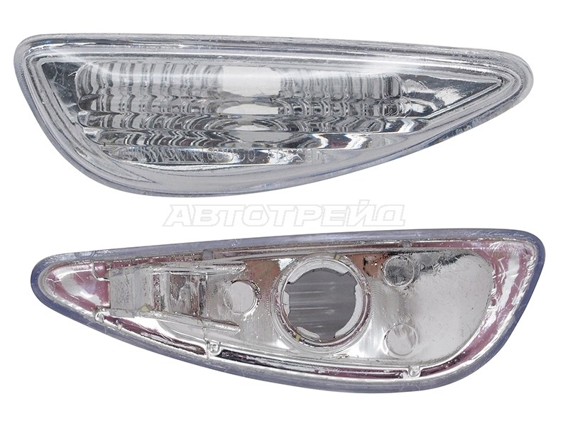 Поворот в крыло Hyundai Elantra 10-16 / Solaris 10-17 (Справа)