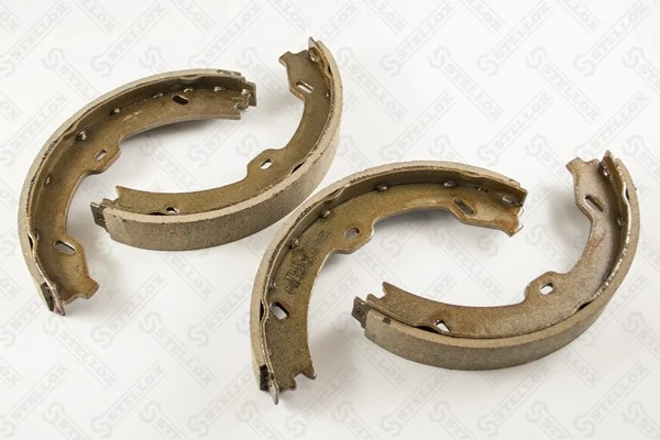Колодки барабанные ручника MB W211/W221 · зад