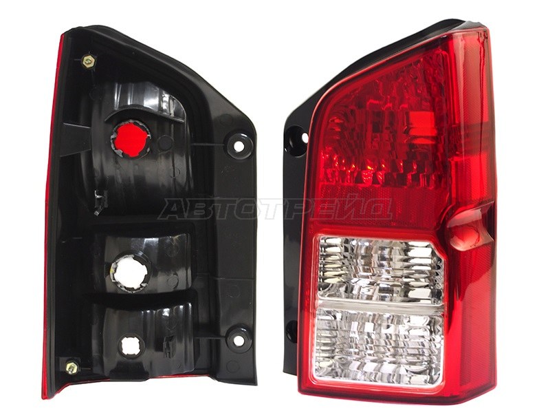 Фонарь задний Nissan Pathfinder 02-14 (Справа)