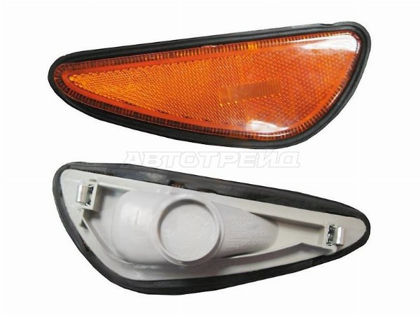Отражатель Nissan Cefiro 01-03 / Maxima 00-06 (Сзади / Слева / В бампер)