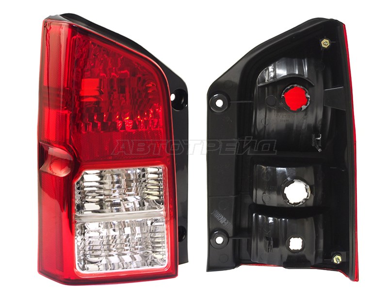Фонарь задний Nissan Pathfinder 02-14 (Слева / Без противотуманного фонаря)