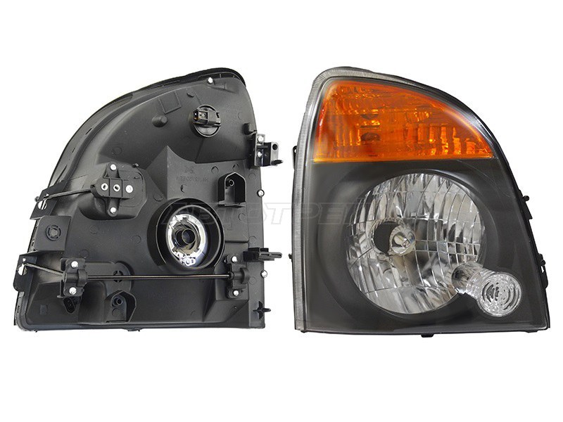 Фара Hyundai Porter 12-18 (Справа / Галоген / Ручная регулировка / Чёрная)