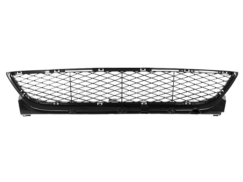 Решетка в бампер Mazda 3 03-06 / Axela 03-06 (4D SED)