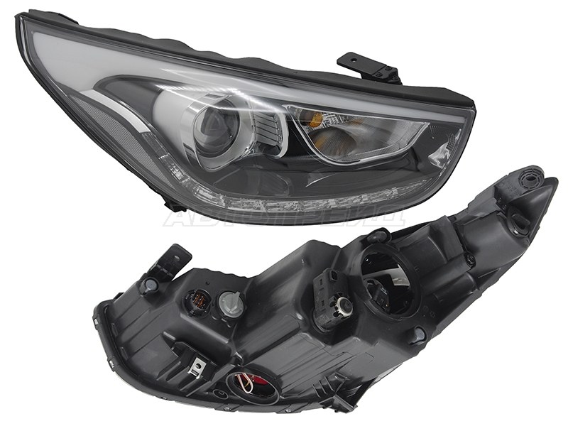 Фара Hyundai ix35 13-15 (Справа / Галоген / ДХО / С электрокорректором)