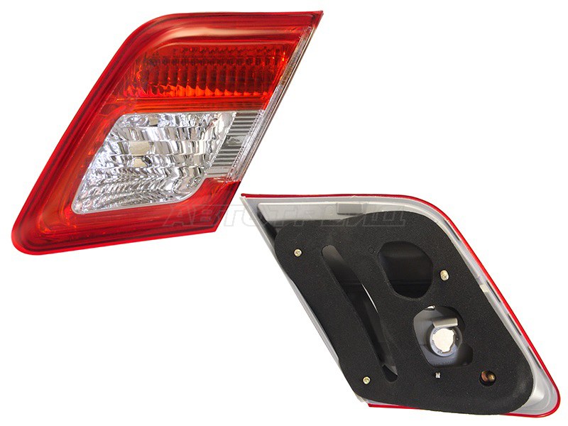 Фонарь в крышку багажника Toyota Camry (XV40) 06-11 / Camry USA 09-11 (Справа)