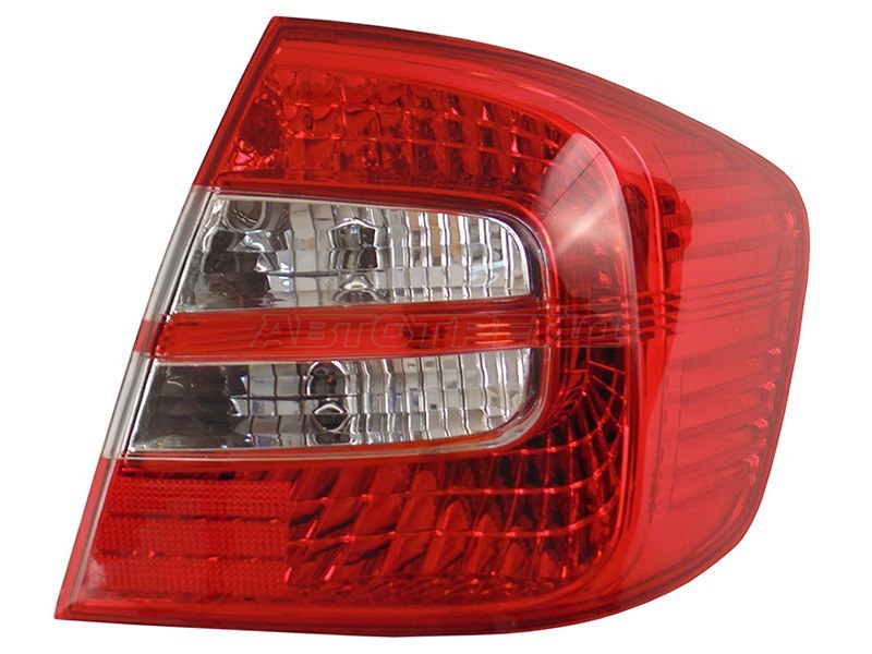 Фонарь задний Toyota Premio 04-07 (Справа)