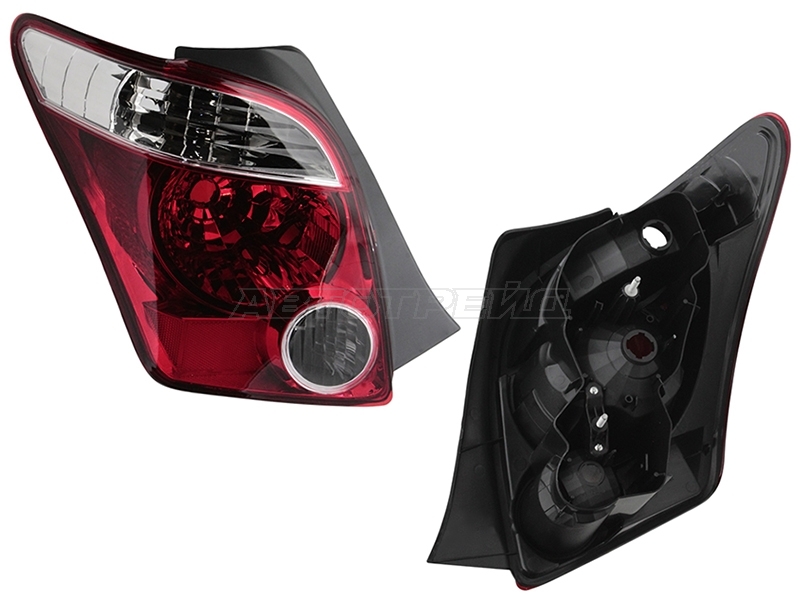 Фонарь задний Toyota Ist 05-07 (Слева)
