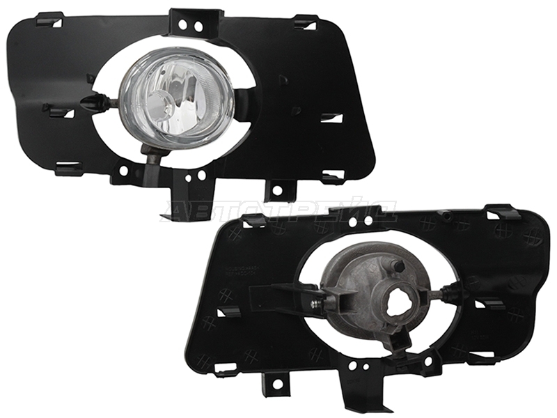 Фара противотуманная (Справа / 4D SED) Mazda 3 03-06 / Axela 03-06