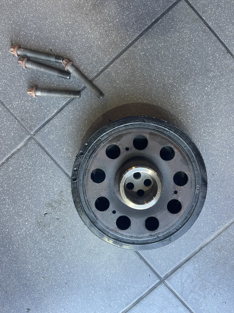 Шкив коленвала BMW N47 11238512072