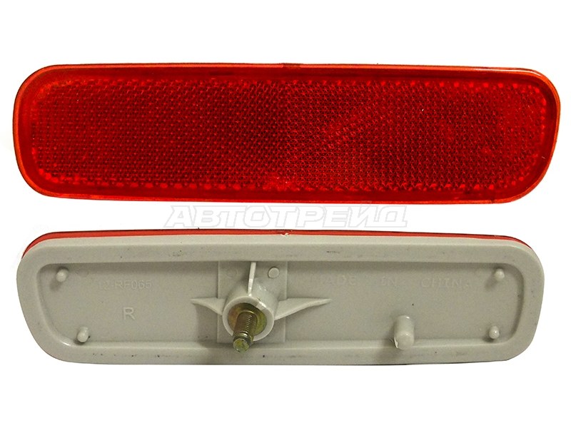 Отражатель Toyota Land Cruiser (J100) 98-07 / Lexus LX 98-07 (Сзади / Справа)