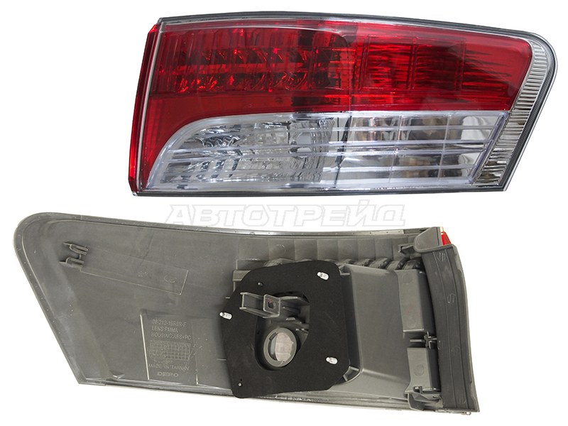 Фонарь задний Toyota Avensis (T270) 08-11 (Справа / 4D SED)