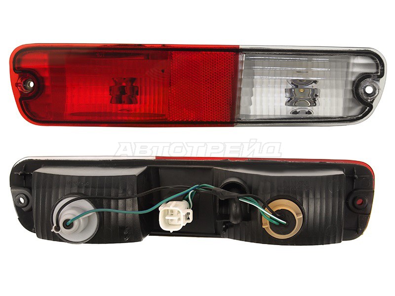 Фонарь в задний бампер Mitsubishi Pajero 02-06 (Справа)